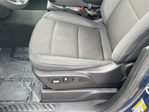 Used 2025 Chevrolet Silverado 2500 Custom w/ Custom Value Package image 19