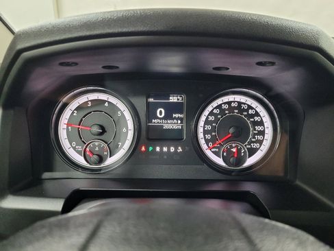 Used 2022 RAM 1500 Classic SLT AWD/4WD image 23