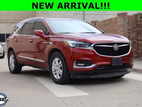 Used 2019 Buick Enclave Essence FWD image 2