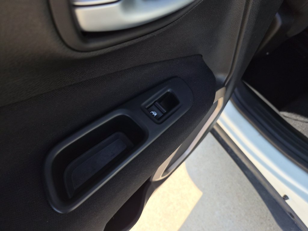 Used 2016 Jeep Renegade Sport w/ Power & Air Group FWD image 14
