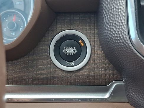 Used 2022 RAM 1500 Limited AWD/4WD image 23