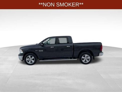 Used 2017 RAM 1500 Classic SLT w/ SLT Plus D￩cor Group image 4