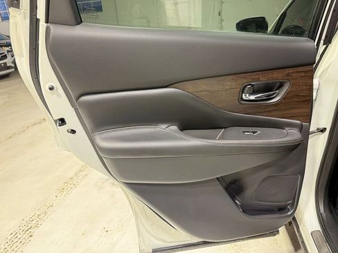 Used 2021 Nissan Murano Platinum w/ Cargo Package image 34