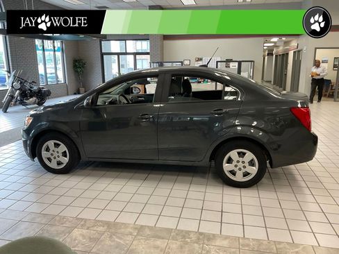 Used 2014 Chevrolet Sonic LS FWD image 4