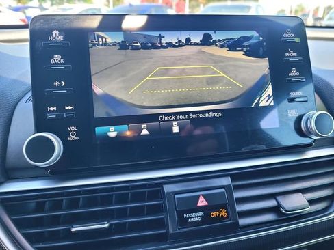 Used 2019 Honda Accord Sport image 10