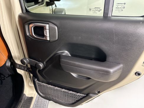 Used 2022 Jeep Wrangler Unlimited Sport image 39