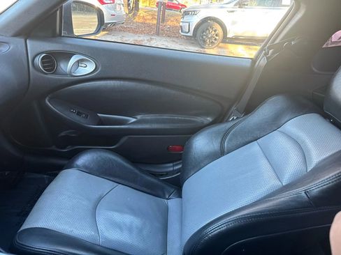 Used 2013 Nissan 370Z Touring w/ Sport Pkg image 19