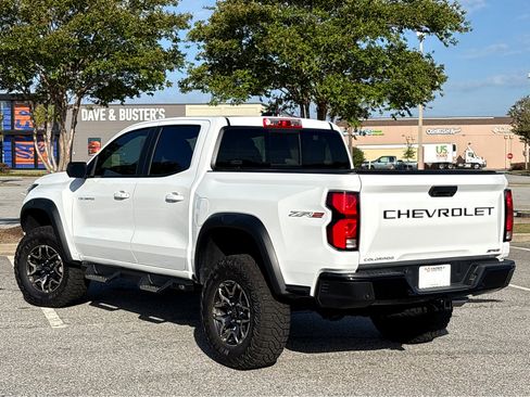 Used 2023 Chevrolet Colorado ZR2 w/ ZR2 Convenience Package III image 26