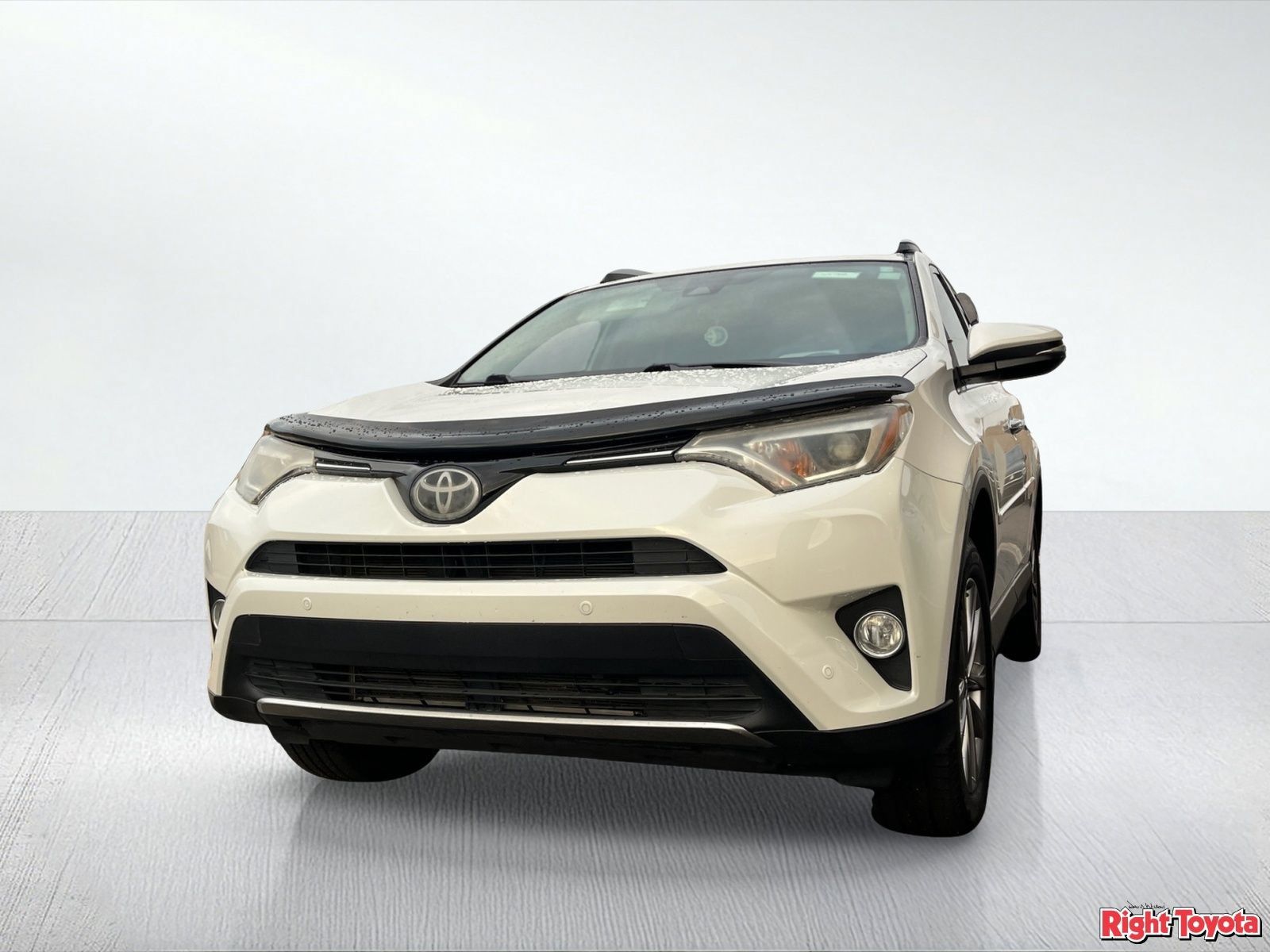 Used 2016 Toyota RAV4 Limited FWD image 2