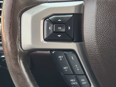 Used 2015 Ford F150 King Ranch w/ Equipment Group 601A Luxury AWD/4WD image 32