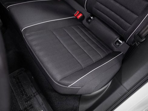 Used 2022 Volkswagen Jetta Sport image 36