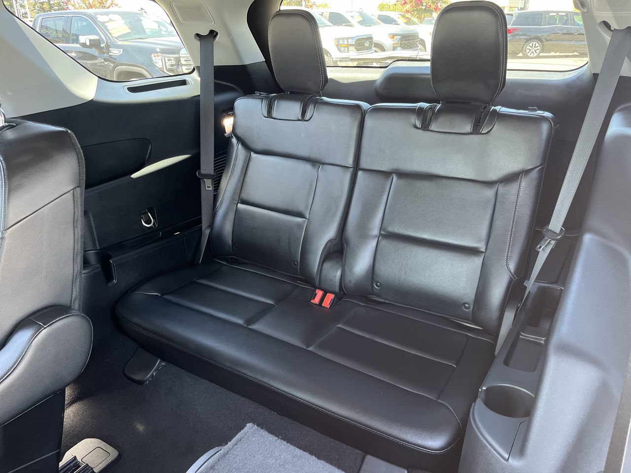 Used 2024 Ford Explorer Limited w/ Equipment Group 301A AWD/4WD image 34