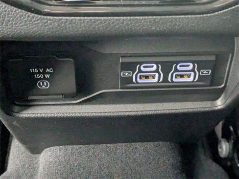 Used 2023 Jeep Grand Cherokee L Limited w/ Luxury Tech Group II image 27