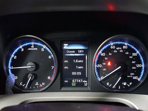 Used 2018 Toyota RAV4 LE w/ All Weather Liner Package FWD image 15