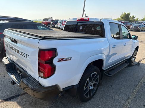Used 2023 Chevrolet Colorado Z71 w/ Z71 Convenience Package 2 AWD/4WD image 4