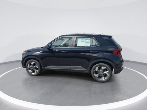 New 2026 Hyundai Venue SEL FWD image 5
