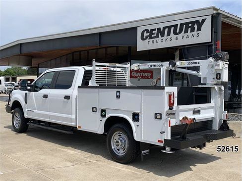 Used 2022 Ford F350 XL w/ Power Equipment Group AWD/4WD image 8