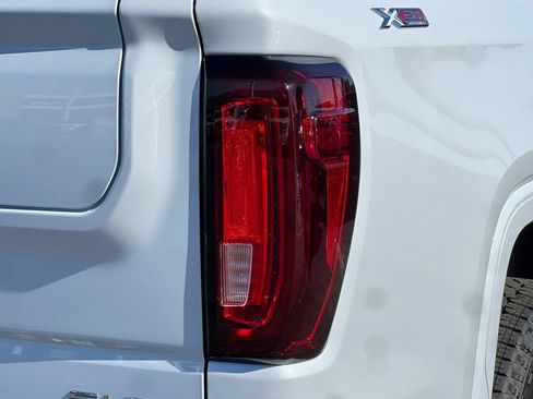 New 2026 GMC Sierra 1500 SLT w/ SLT Premium Plus Package AWD/4WD image 22