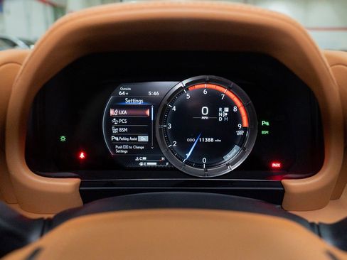 Used 2020 Lexus LC 500 Coupe w/ Performance Package RWD image 43