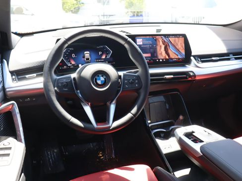 Used 2025 BMW X2 xDrive28i w/ Premium Package image 24