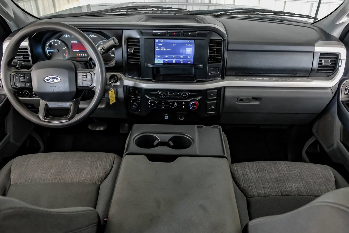 Used 2023 Ford F350 XLT AWD/4WD image 14