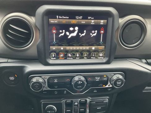 Used 2020 Jeep Gladiator Sport w/ Quick Order Package 24S image 16