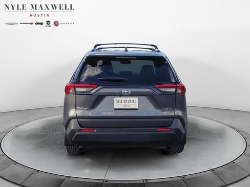 Used 2022 Toyota RAV4 XLE image 15