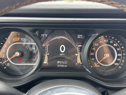 Used 2024 Jeep Wrangler Unlimited Sahara w/ Safety Group AWD/4WD image 11