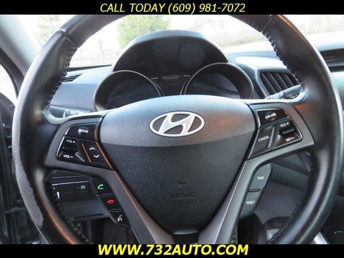 Used 2015 Hyundai Veloster Turbo image 31