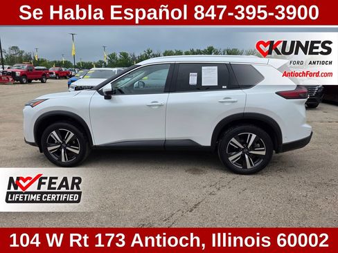 Used 2025 Nissan Rogue SL w/ SL Premium Package FWD image 7