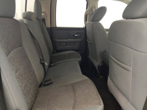 Used 2018 RAM 1500 Classic SLT RWD image 19