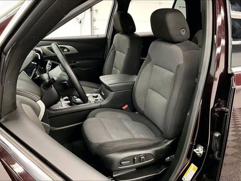 Used 2023 Chevrolet Traverse LT AWD/4WD image 23