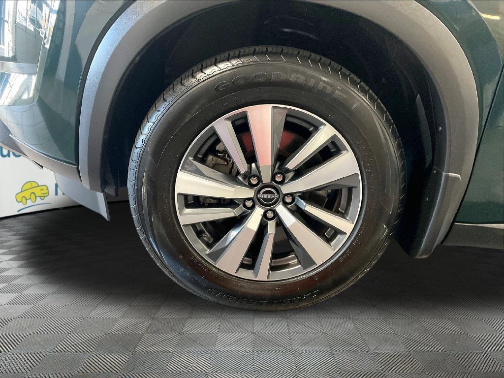 Used 2024 Nissan Pathfinder SL AWD/4WD image 6