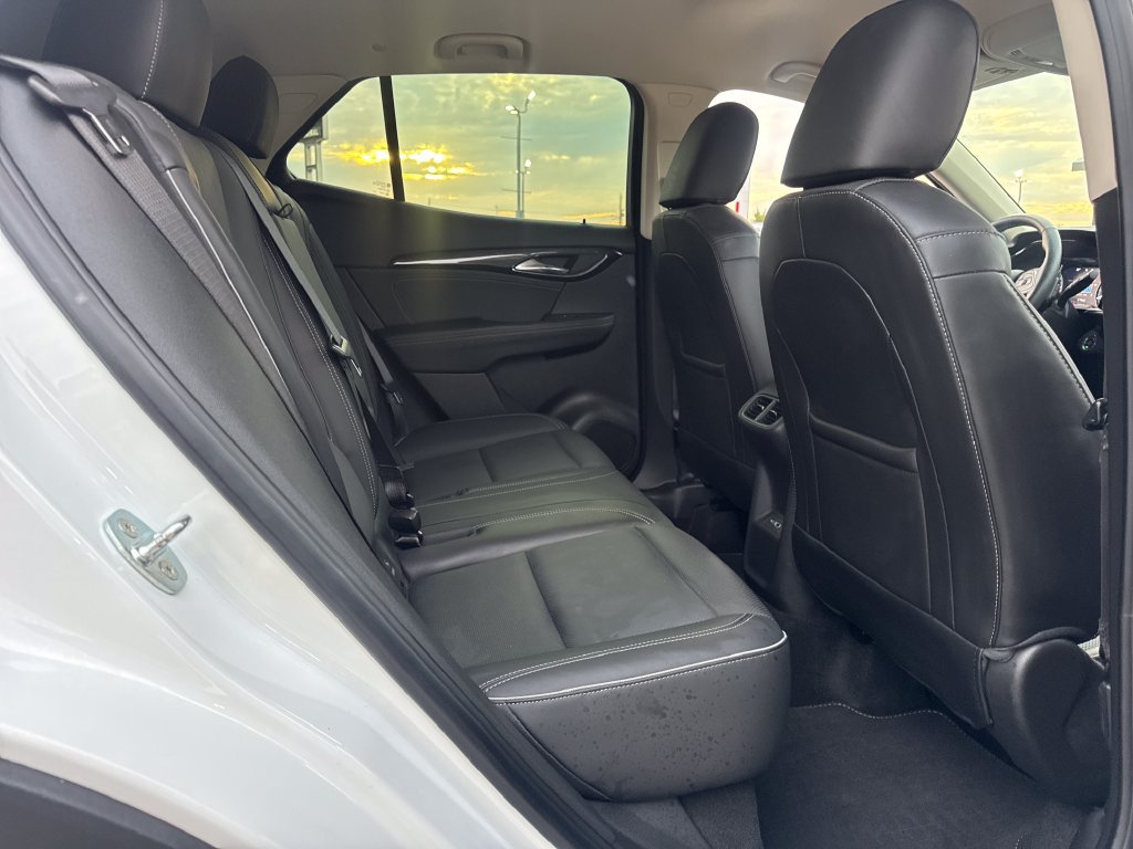 Used 2023 Buick Envision Essence FWD image 12