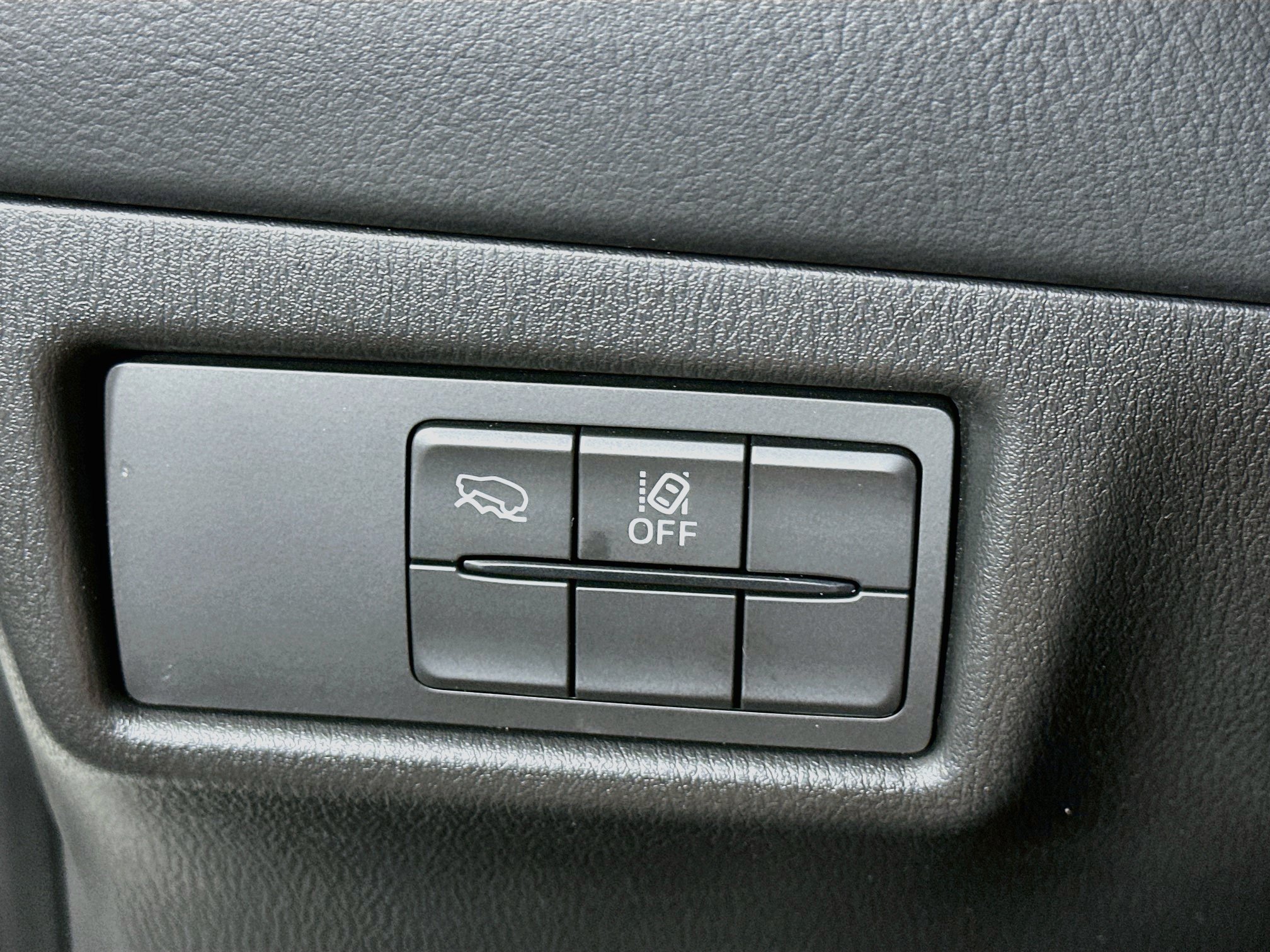 Used 2025 MAZDA CX-5 AWD 2.5 S w/ Select Package image 17