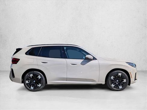 Used 2025 BMW X3 xDrive30 w/ Premium Package AWD/4WD image 4