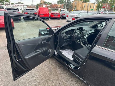 Used 2014 Honda Accord Sport image 9