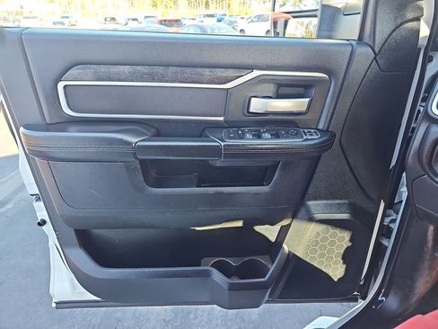 Used 2024 RAM 2500 Big Horn image 30