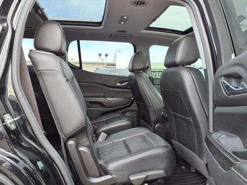 Used 2021 GMC Acadia SLT w/ Preferred Package image 30