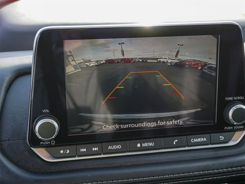 Used 2023 Nissan Rogue SV w/ SV Premium B Package image 22