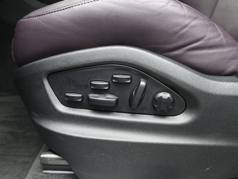 Certified 2025 Porsche Cayenne S AWD/4WD image 14