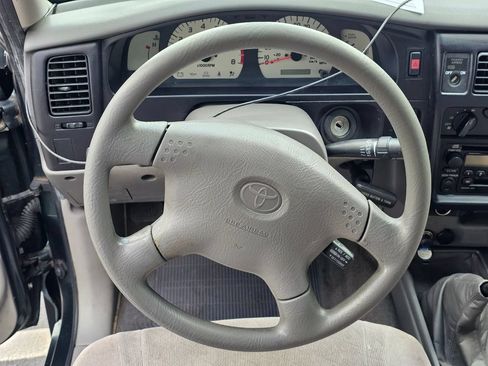 Used 2001 Toyota Tacoma 2WD Xtracab image 19