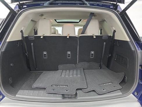Used 2023 Nissan Pathfinder SL w/ SL Premium Package image 39