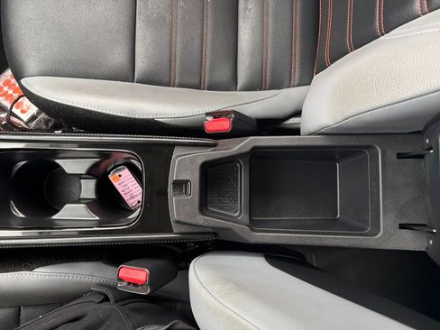 Used 2024 Nissan Kicks SR w/ SR Premium Package image 27