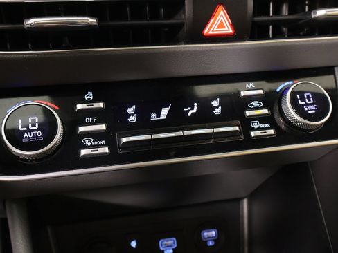 Used 2021 Hyundai Sonata Limited FWD image 8