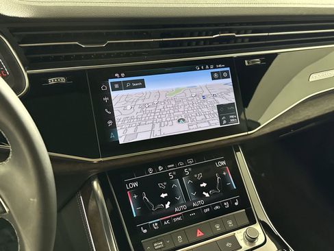 Used 2024 Audi Q8 Premium Plus w/ Premium Plus Package image 11