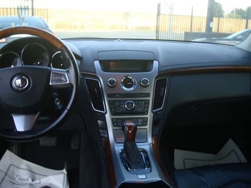 Used 2011 Cadillac CTS Luxury image 14