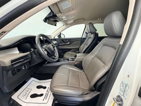 Used 2023 Lincoln Corsair Reserve w/ Equipment Group 201A AWD/4WD image 3