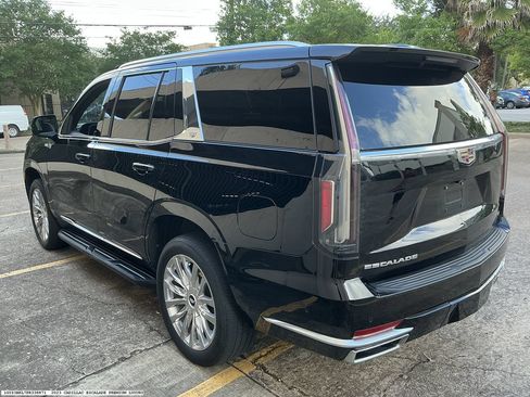 Used 2023 Cadillac Escalade Premium Luxury RWD image 6