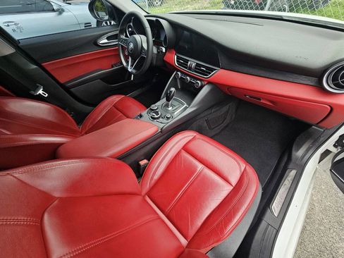 Used 2019 Alfa Romeo Giulia w/ Quick Order Package 22K Sport image 37